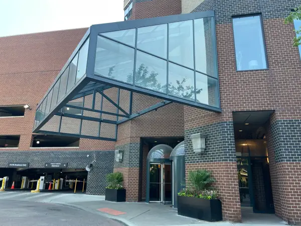 3660 N Lake Shore Drive #2310, Chicago, IL 60613