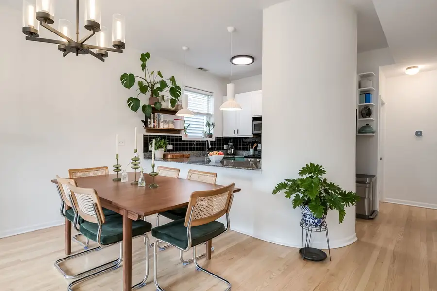 2849 N Damen Avenue #3, Chicago, IL 60618 - #3