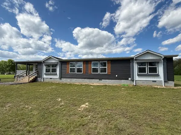 708 E South Avenue, Bluford, IL 62814