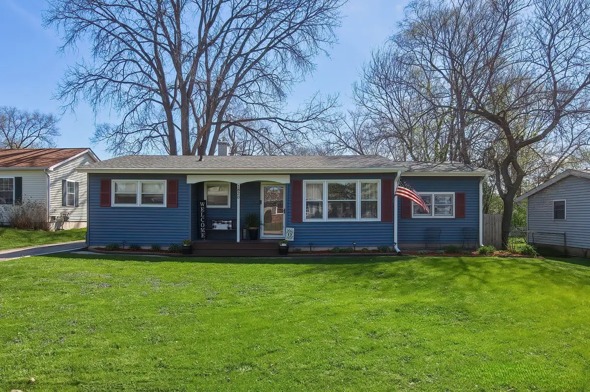 1820 Parklane Avenue, McHenry, IL 60050 - #1