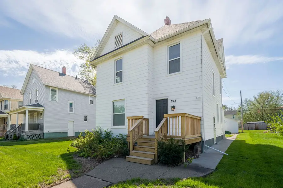 813 W Locust Street, Davenport, IA 52804 - #2