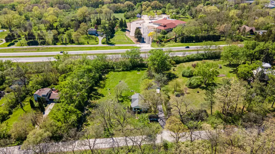 11s104 Jackson Street, Burr Ridge, IL 60527 - #3