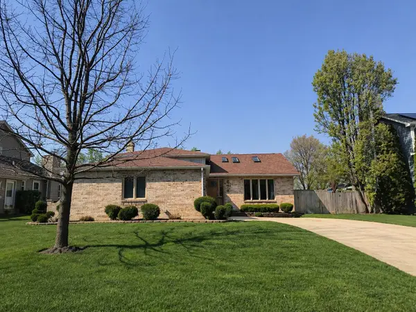764 Dunmore Lane, Bartlett, IL 60103