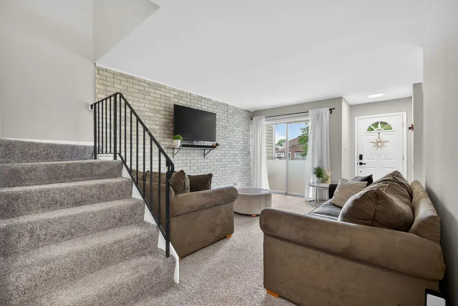 2302 Windsor Lane, Country Club Hills, IL 60478 - #2