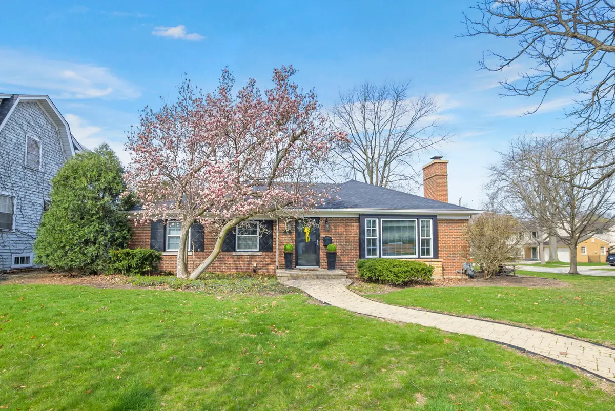 700 S Catherine Avenue, La Grange, IL 60525 - #1