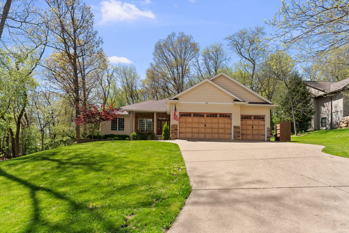 30 Hollows Court, Le Claire, IA 52753 - #1