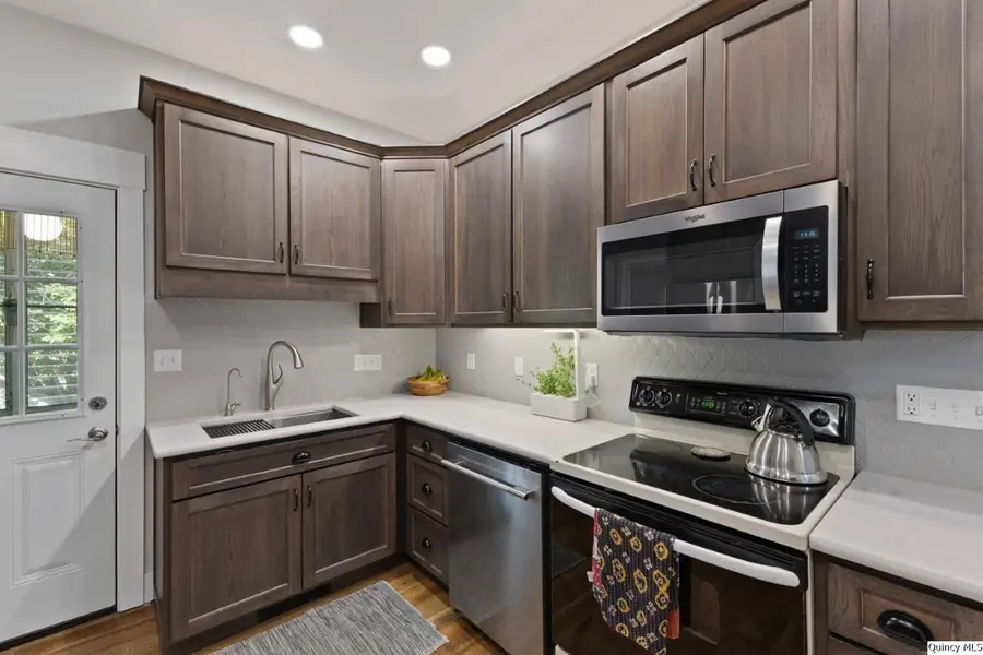 2009 Hampshire, Quincy, IL 62301 - #3