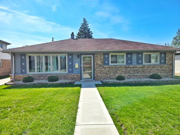 980 W Grant Drive, Des Plaines, IL 60016