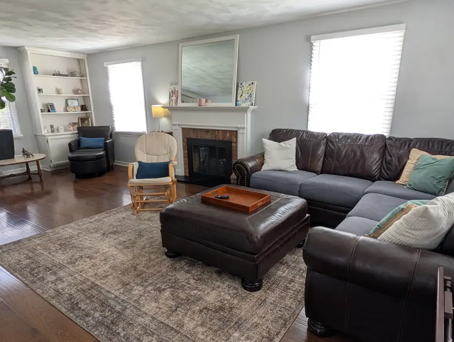 1437 S Walnut Avenue, Freeport, IL 61032 - #2