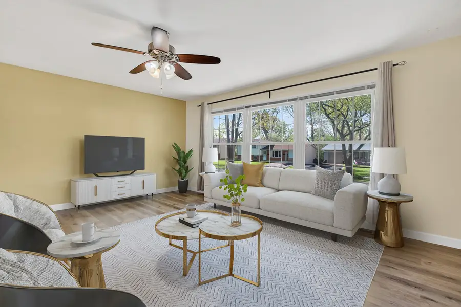 1461 Hillcrest Avenue, Hanover Park, IL 60133 - #2