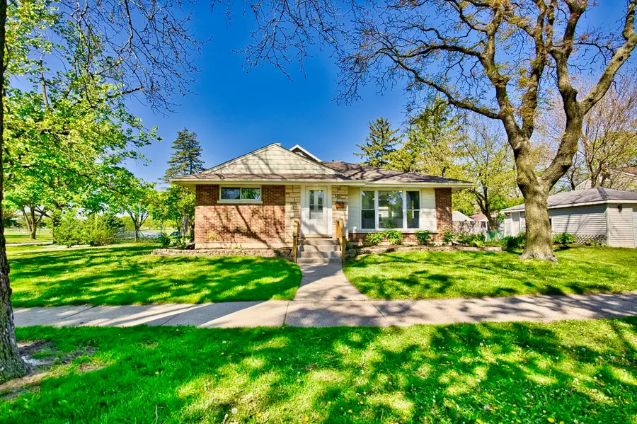 580 S Chase Avenue, Lombard, IL 60148 - #2