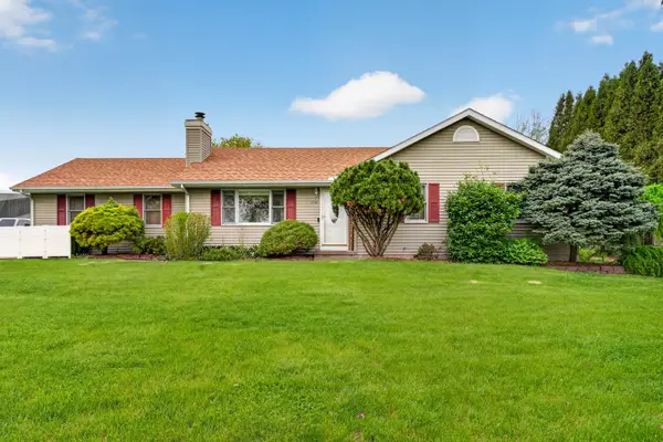 250 36th Avenue N, Clinton, IA 52732