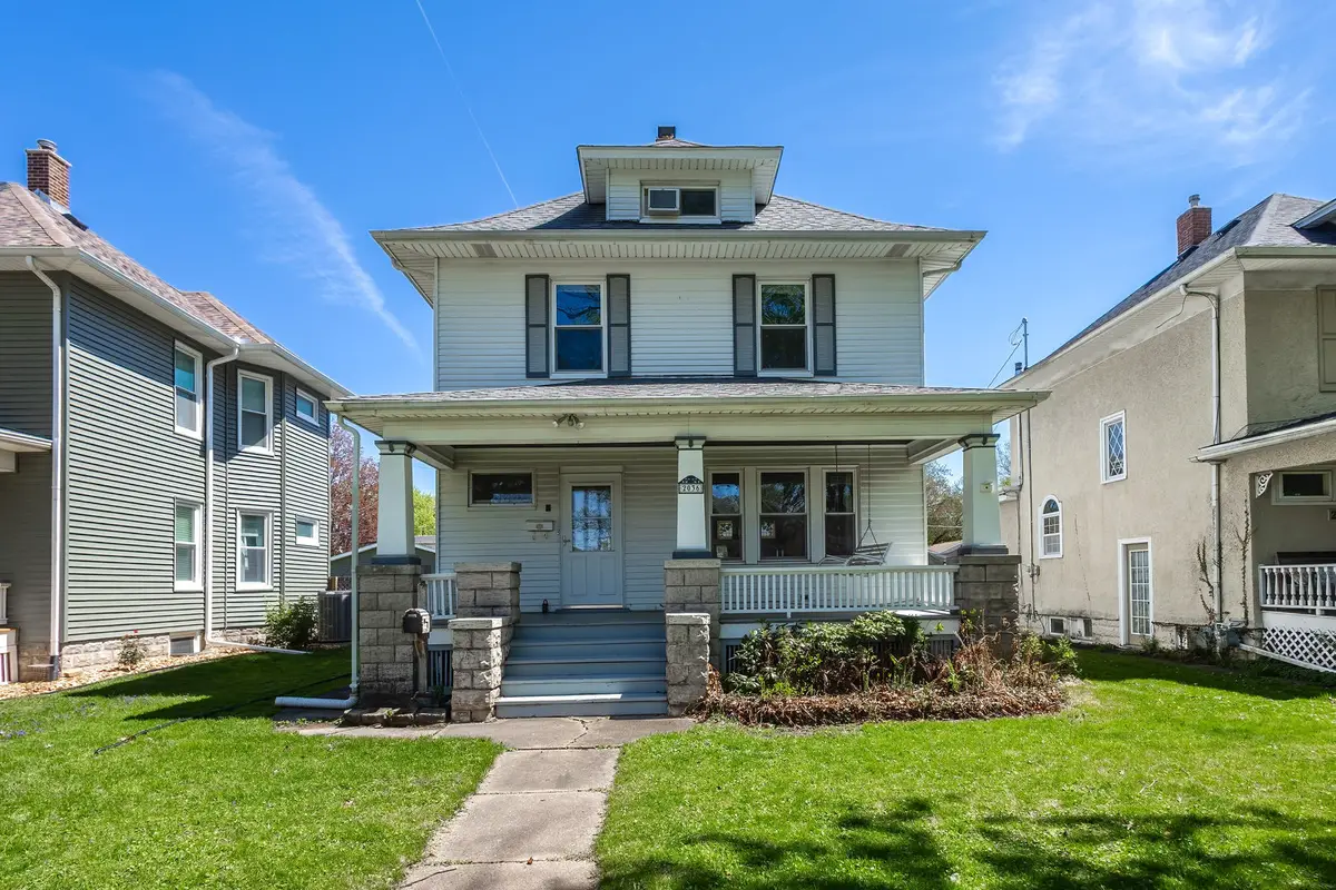 2036 13th Street, Moline, IL 61265 - #1