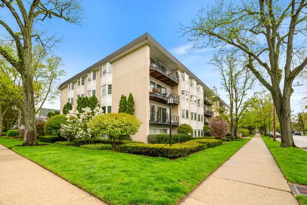 701 Ridge Road #2A, Wilmette, IL 60091