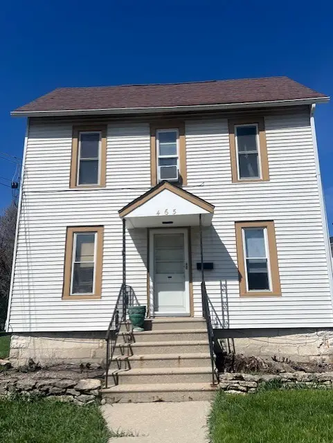 465 E State Street, Sycamore, IL 60178