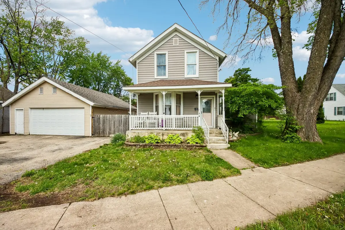 316 E Division Street, Lockport, IL 60441 - #1