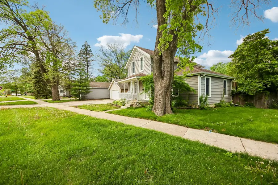 316 E Division Street, Lockport, IL 60441 - #3