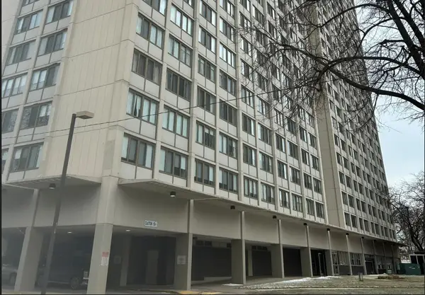 Address Withheld By Seller, Chicago, IL 60615