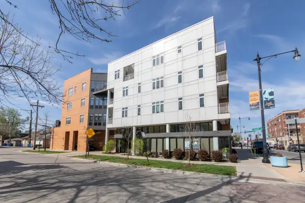 4770 N Manor Avenue N #404, Chicago, IL 60625