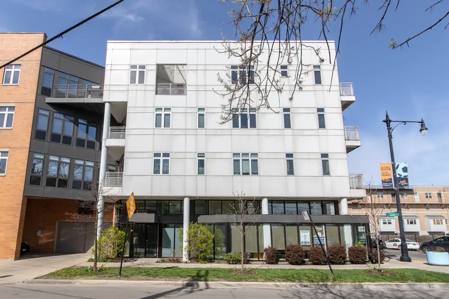 4770 N Manor Avenue N #404, Chicago, IL 60625 - #2