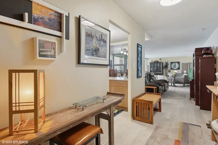 6145 N Sheridan Road #28D, Chicago, IL 60660 - #2