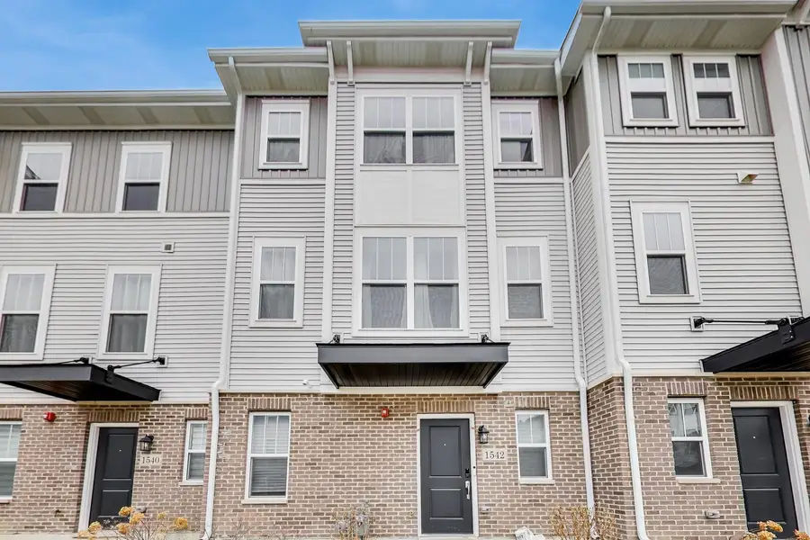 1541 Cooper Street, Des Plaines, IL 60018 - #2