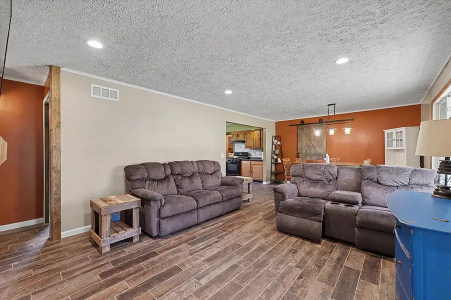 628 Courtland Street, Saybrook, IL 61770 - #3