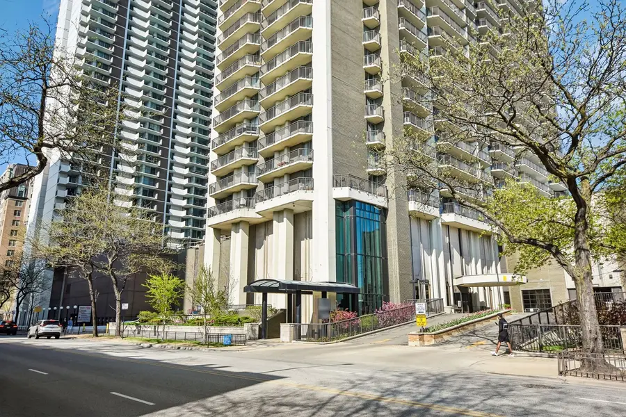 6007 N Sheridan Road #29F, Chicago, IL 60660 - #2