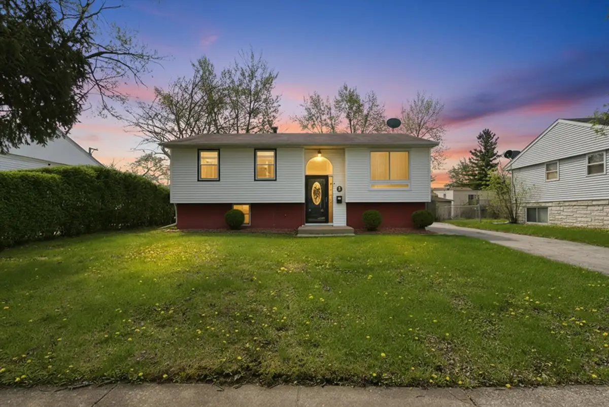 426 E Tulip Drive, Glenwood, IL 60425 - #1