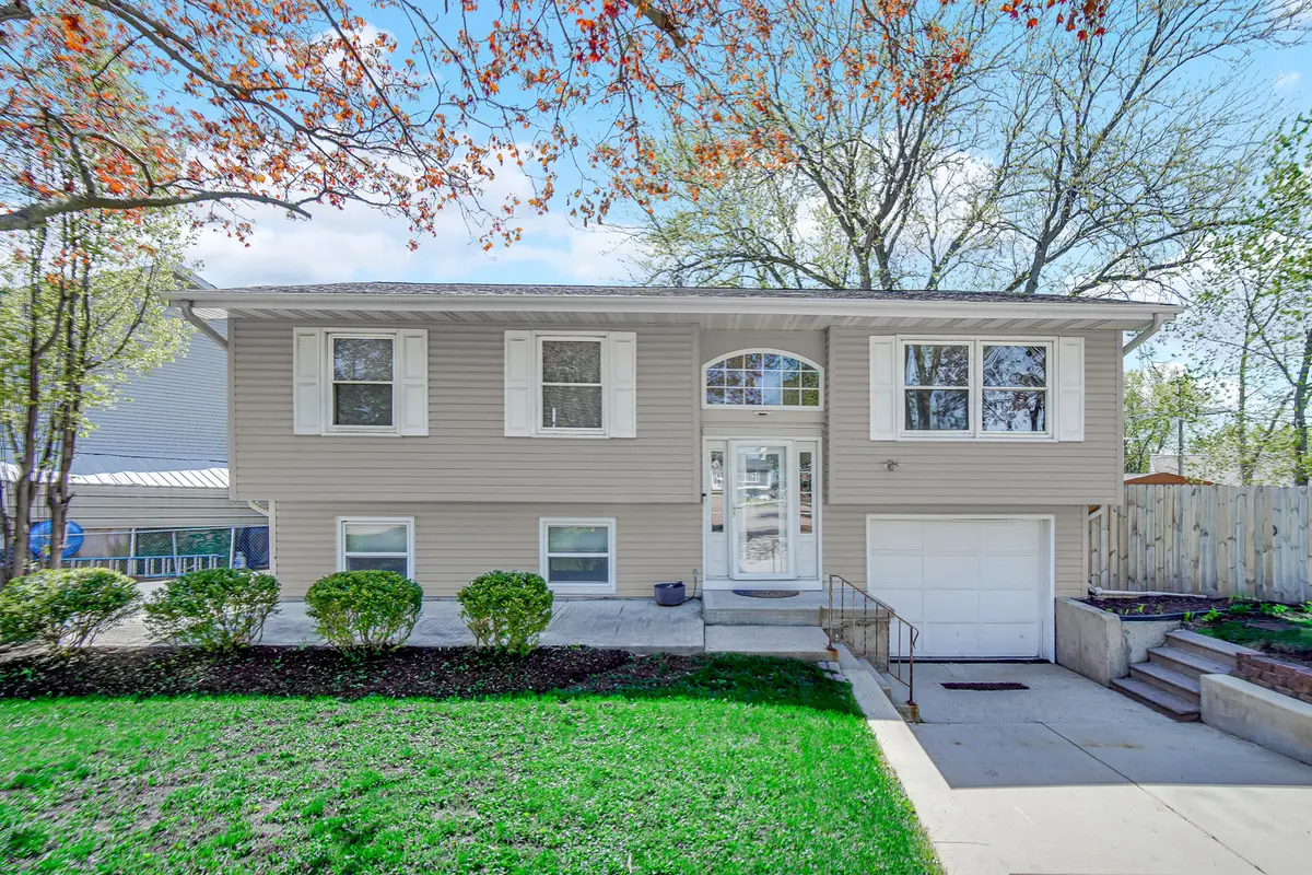 11 Shell Court, Oswego, IL 60543 - #1