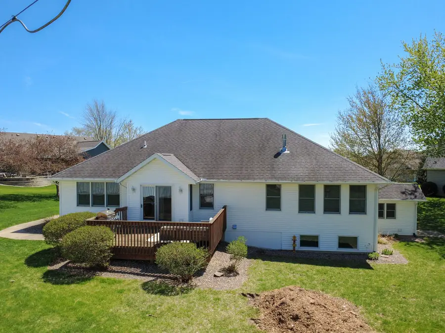 802 Grant Court, Maquoketa, IA 52060 - #3