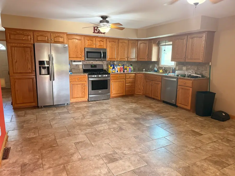 1134 E Main Street, Granville, IL 61326 - #3