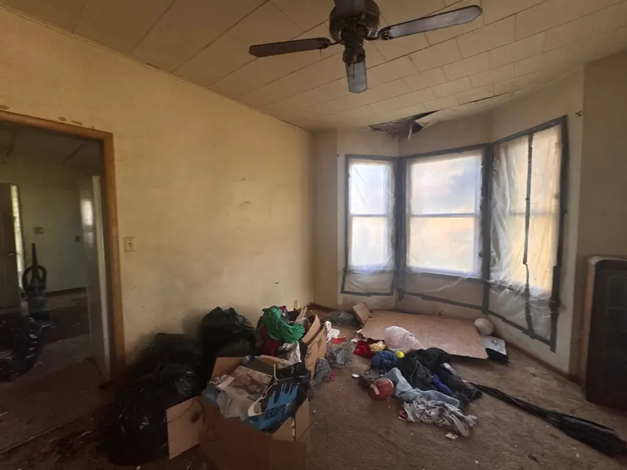 109 S Lakeview Avenue, Kewanee, IL 61443 - #3