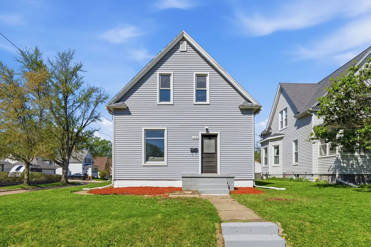 1927 14th Street, Moline, IL 61265 - #1