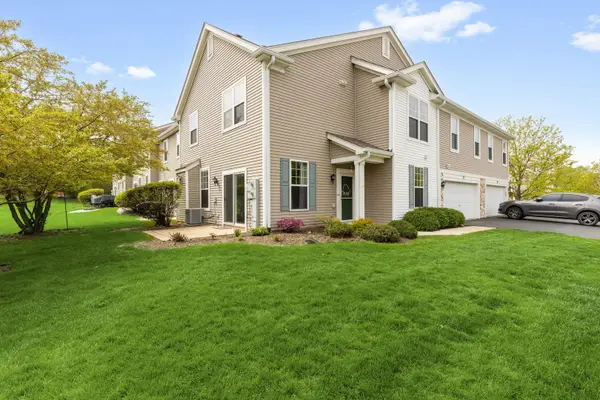 77 Johnson Court, North Aurora, IL 60542