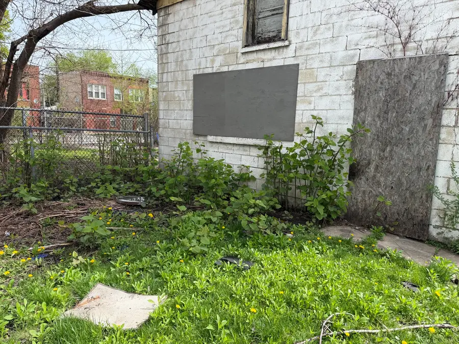 6405 S Eberhart Avenue, Chicago, IL 60637 - #2