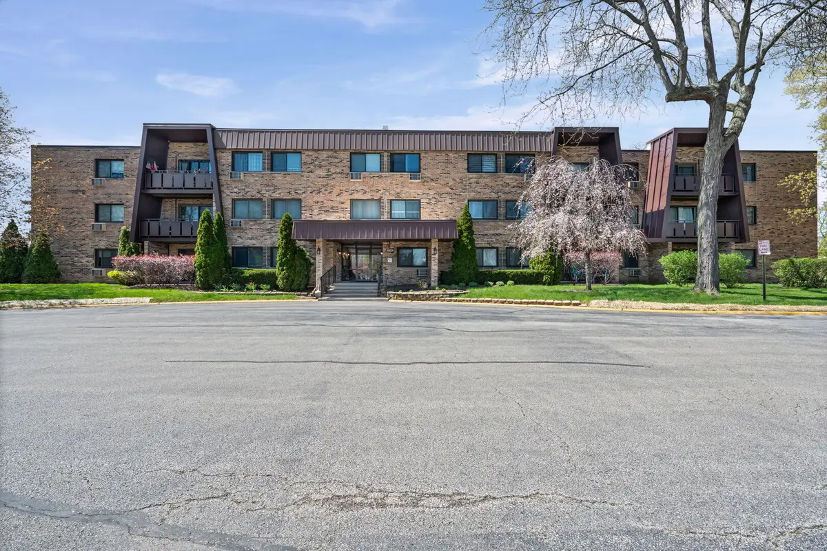 1205 E Hintz Road #209, Arlington Heights, IL 60004 - #1