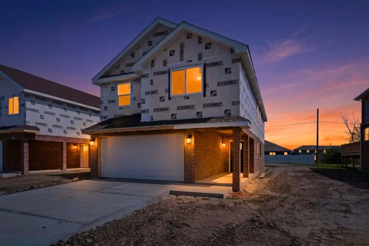 15241 7th Avenue, Phoenix, IL 60426 - #1