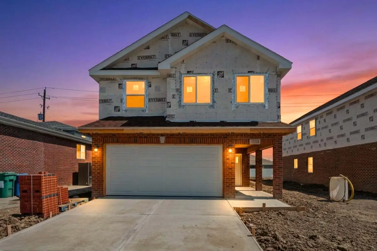 15239 7th Avenue, Phoenix, IL 60426 - #1