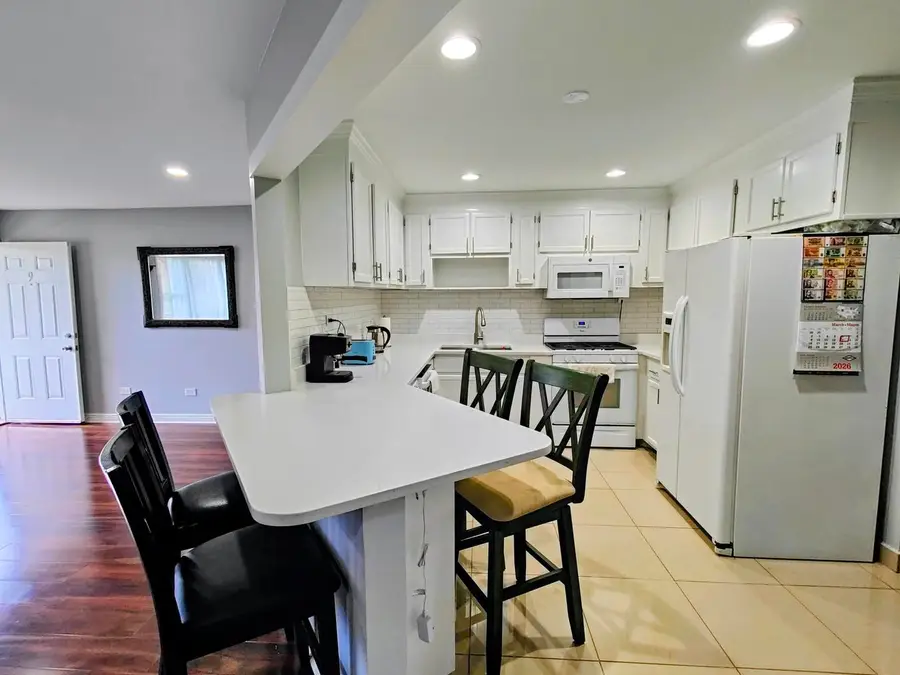 1113 Holiday Lane #9, Des Plaines, IL 60016 - #2