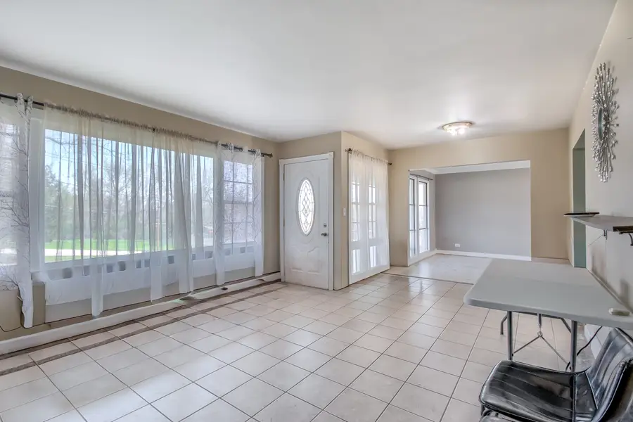 4113 W Crystal Lake Road, McHenry, IL 60050 - #3