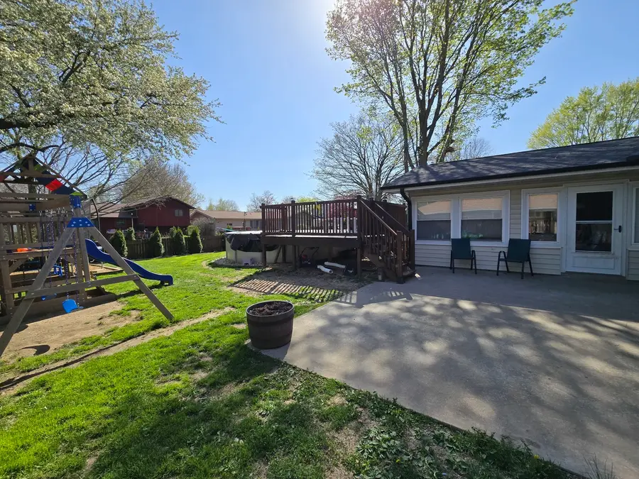 607 E Buffalo Street, Polo, IL 61064 - #3