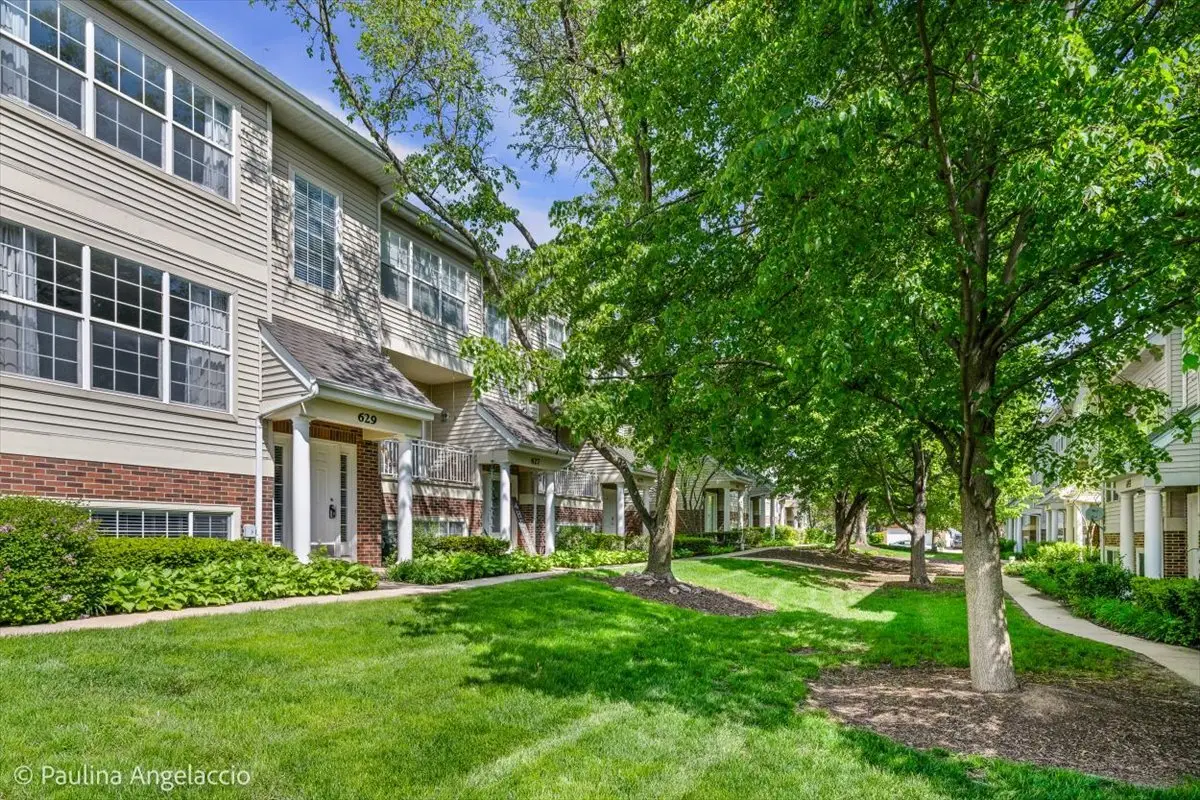 629 Pheasant Trail, Saint Charles, IL 60174 - #1
