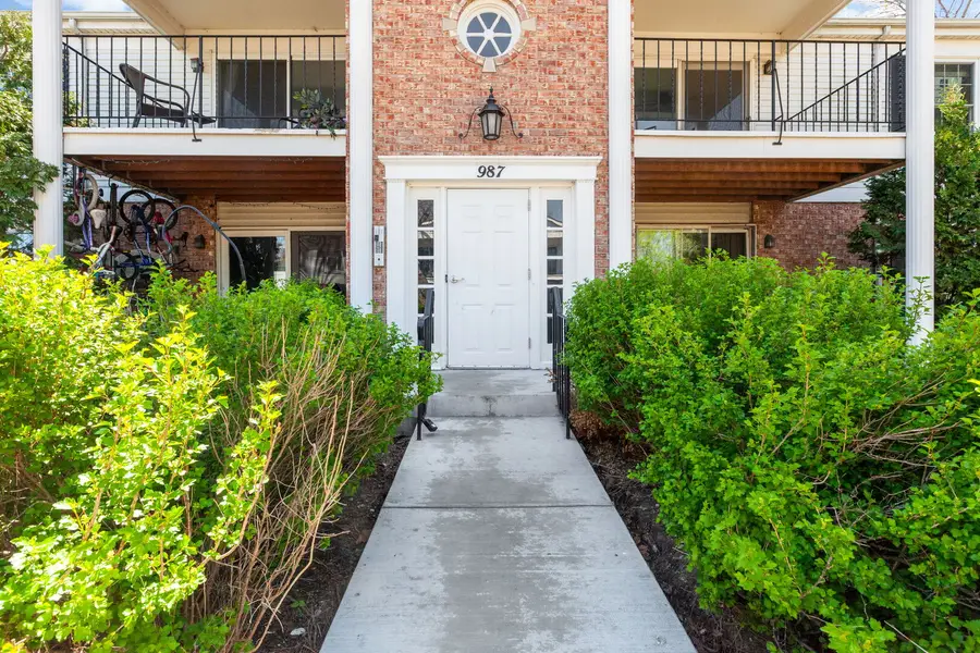 987 Golf Course Road #8, Crystal Lake, IL 60014 - #2