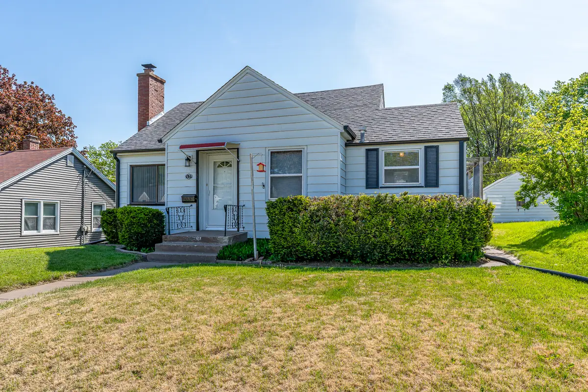 2639 N Howell Street, Davenport, IA 52804 - #1