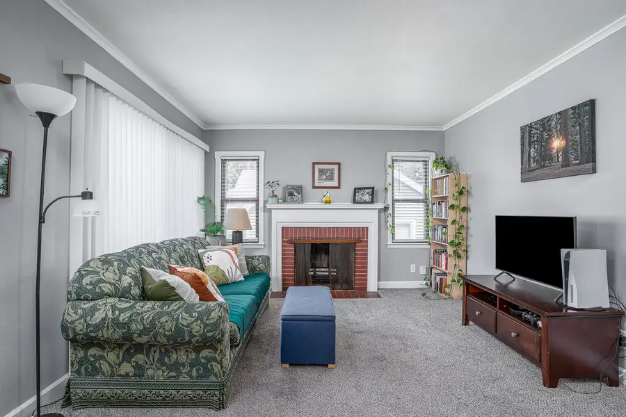 2639 N Howell Street, Davenport, IA 52804 - #2