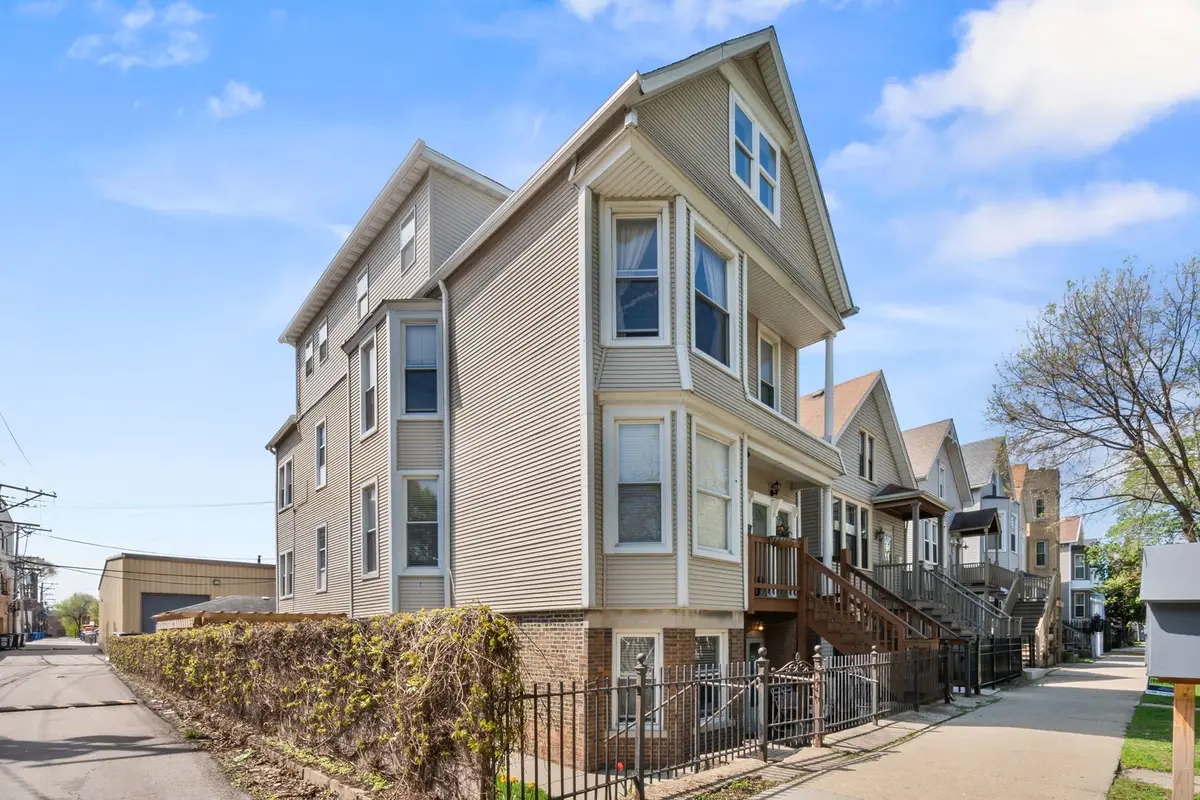 2317 W Barry Avenue, Chicago, IL 60618 - #1