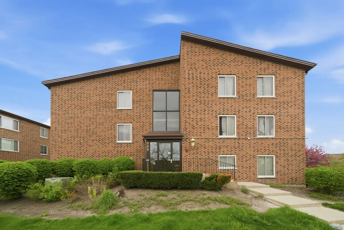 900 Perrie Drive #204, Elk Grove Village, IL 60007 - #1