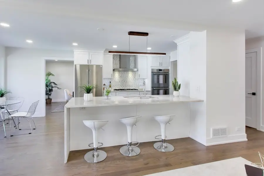 6850 Latrobe Avenue, Skokie, IL 60077 - #3