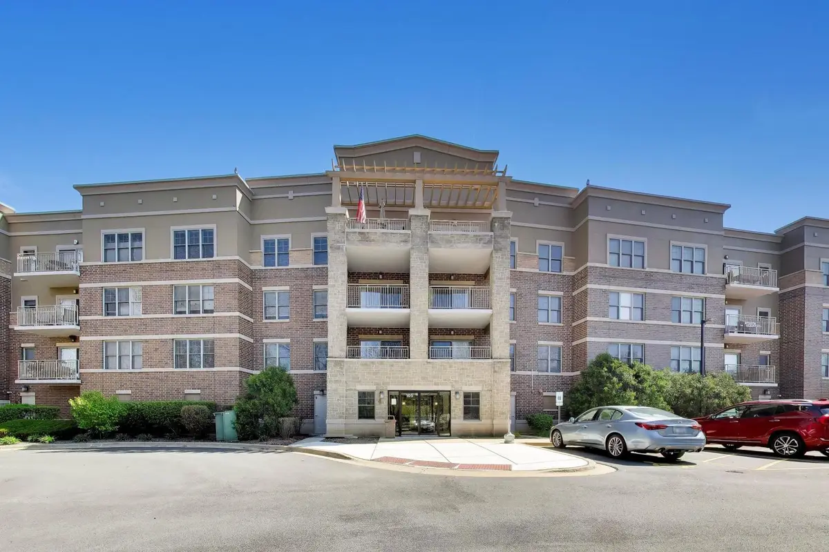 105 Lakeview Drive #307, Bloomingdale, IL 60108 - #1